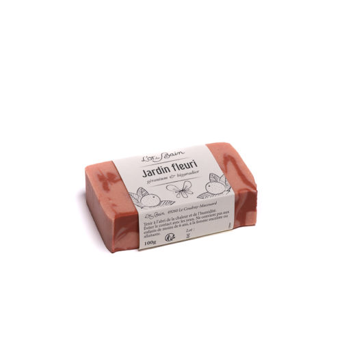Photo du savon Jardin Fleuri avec étiquette