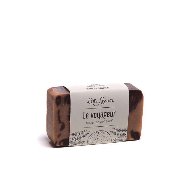 Photo du savon Le Voyageur avec étiquette